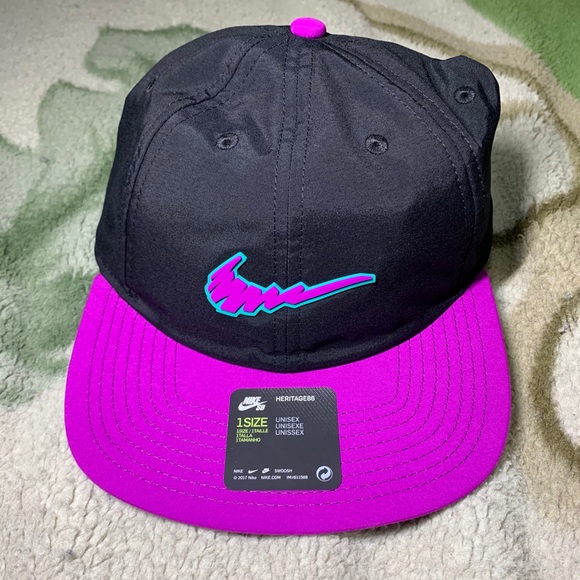NEW Nike SB Scribble Black Purple Teal Hat Cap